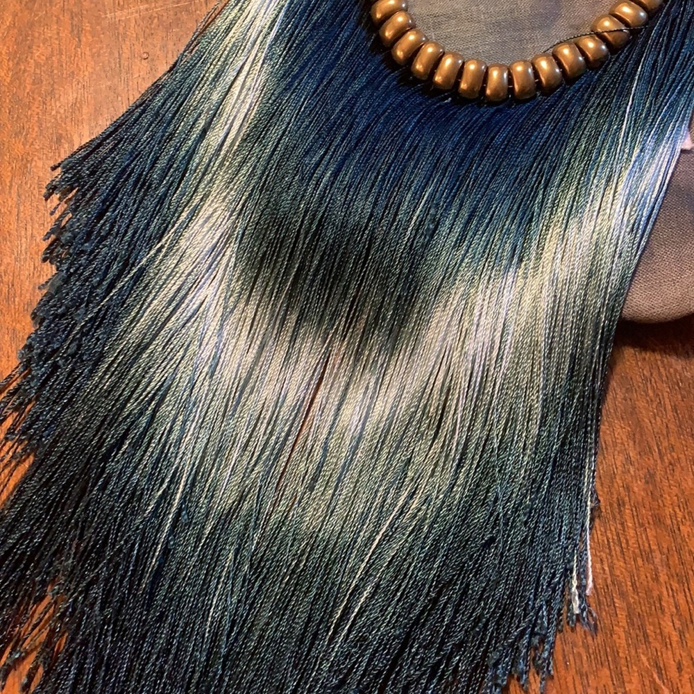 120% LINO | Silk Collar Necklace Tye Dyed - Picture 5 of 7